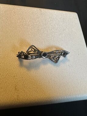 Vintage Art Deco Sterling Silver Filigree Bow Brooch